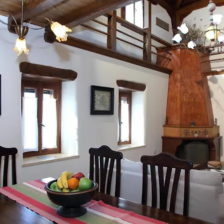 Gragada House * Katouna